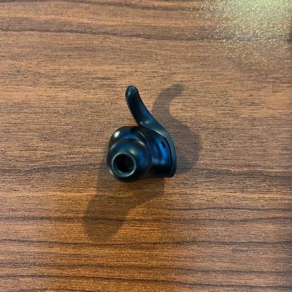Beats Fit Pro Noise Cancelling Wireless Earbuds - Beats Black - Picture 6 of 7